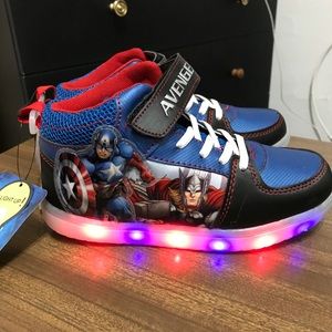 Avengers Hi Top Light Up Sneakers